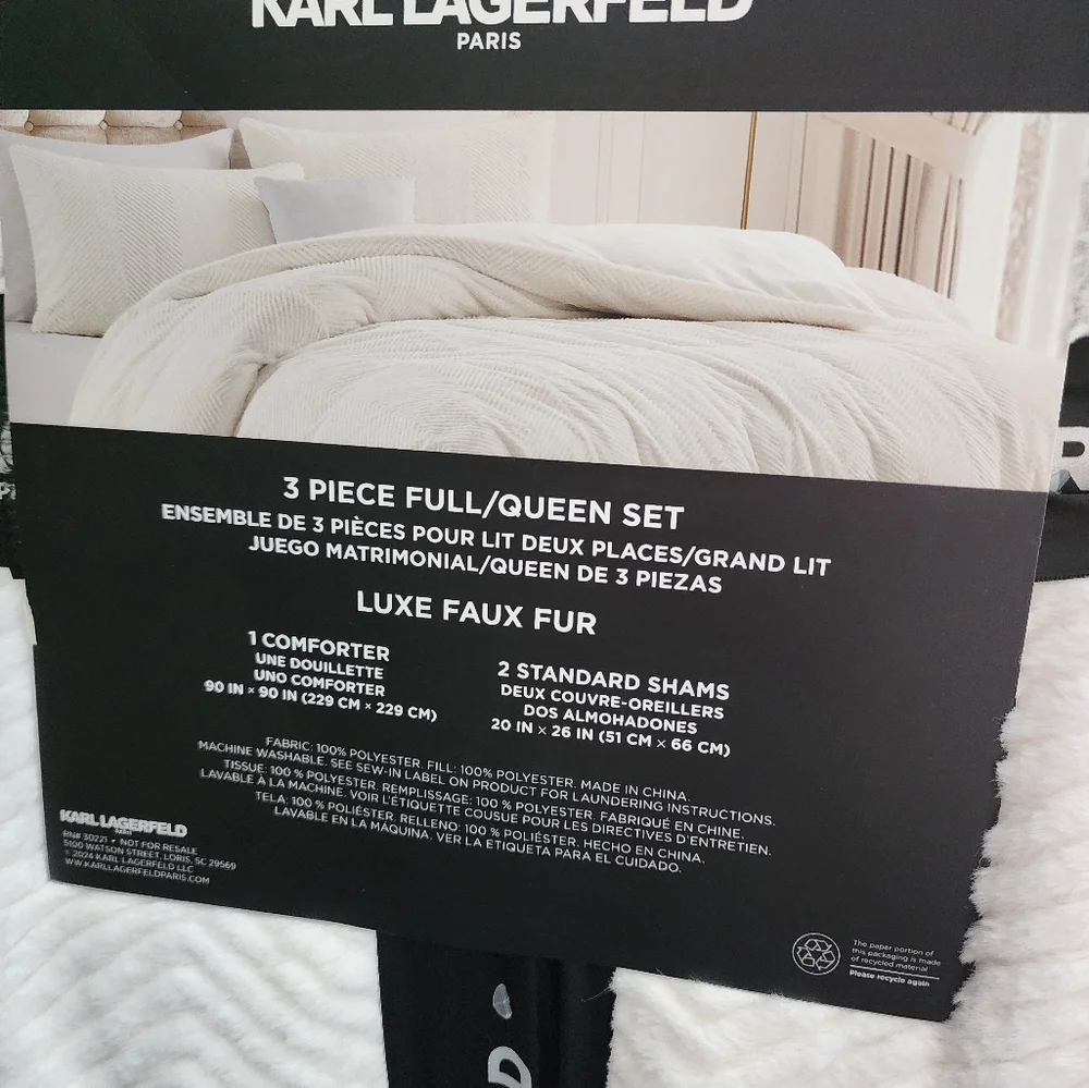 Karl Lagerfeld 3 piece Full/Queen Comforter Set White new